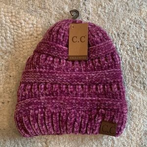 NEW WITH TAGS Soft lavender winter hat!